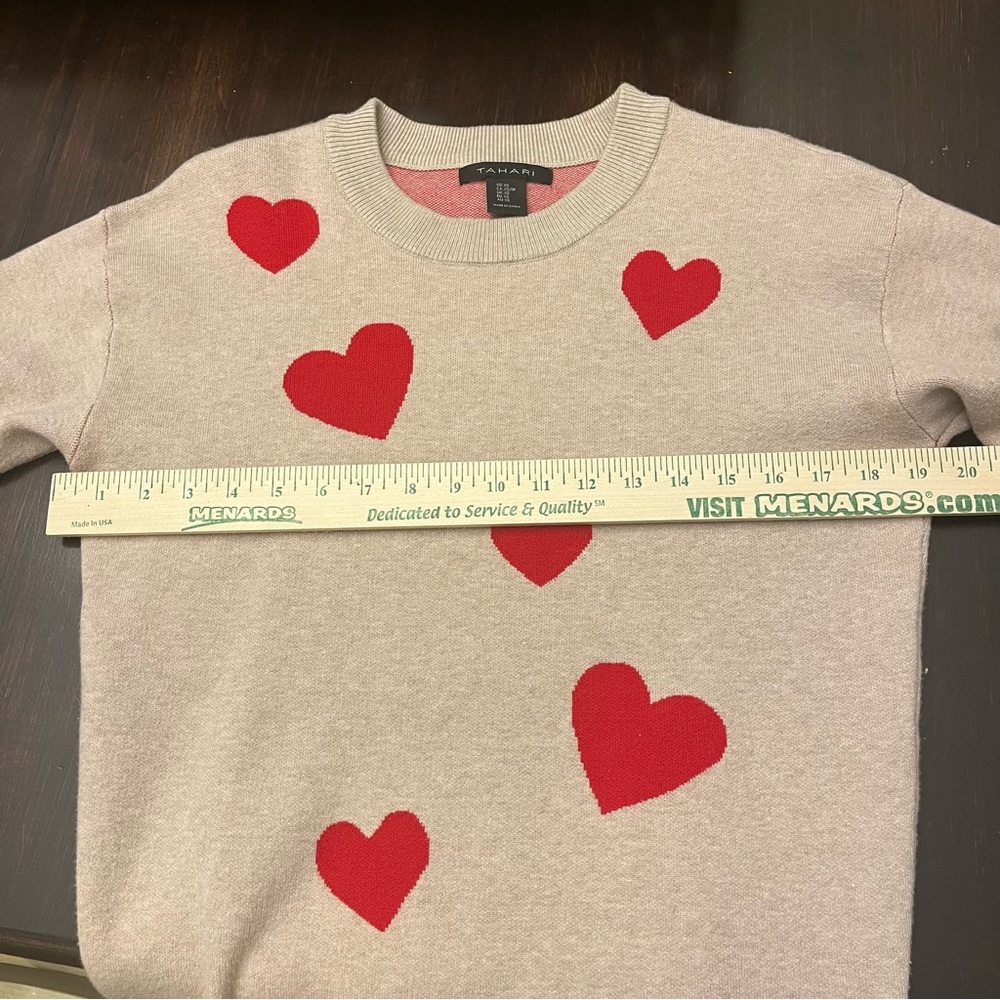 Tahari Beige Sweater with Red Hearts - Picture 5 of 6